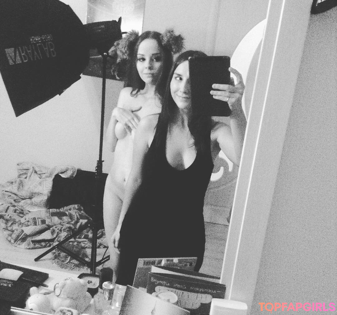 Nacktes geleaktes OnlyFans-Foto von Disharmonica #5726