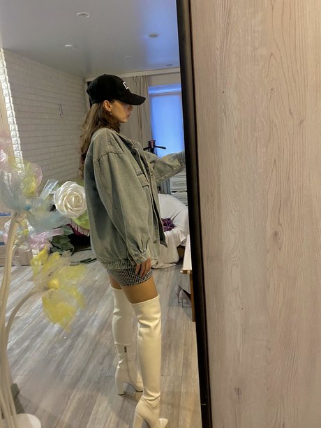 Nacktes geleaktes OnlyFans-Foto von Sun13shine