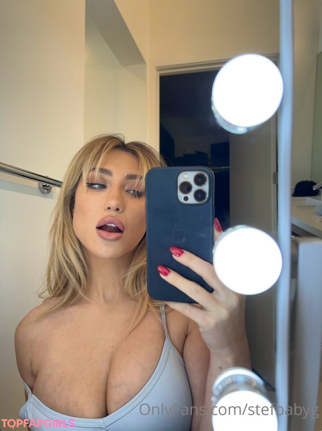 Nacktes geleaktes OnlyFans-Foto von Stefanie Knight #400