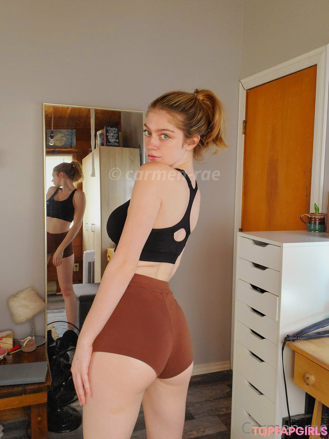 Nacktes geleaktes OnlyFans-Foto von Carmenrae #1243