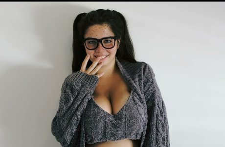 Sarah Bustani