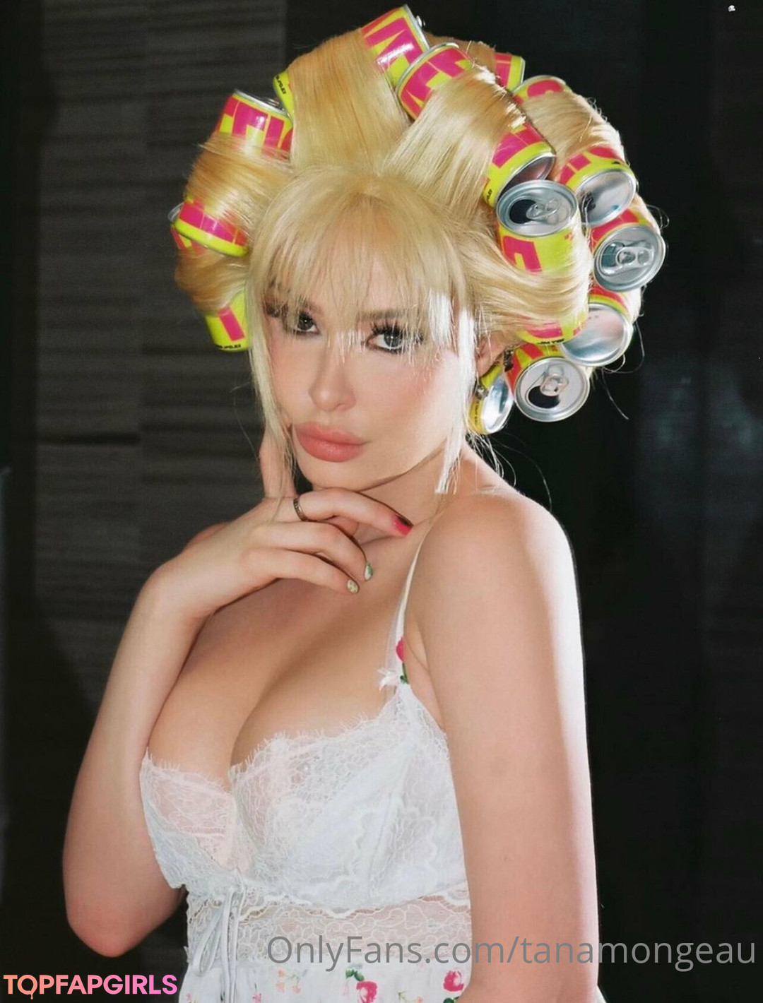 Nacktes geleaktes OnlyFans-Foto von Tana Mongeau #106
