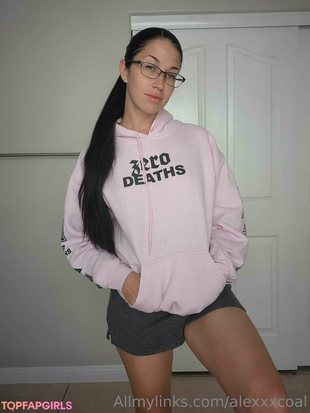 Nacktes geleaktes OnlyFans-Foto von Alex Coal #238