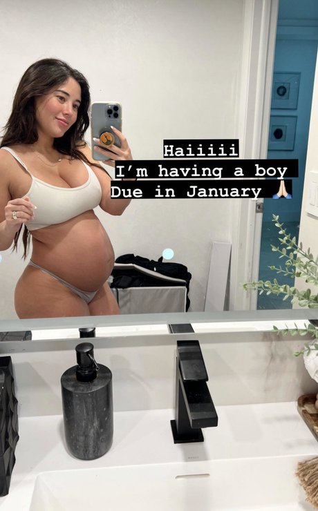 Angie Varona