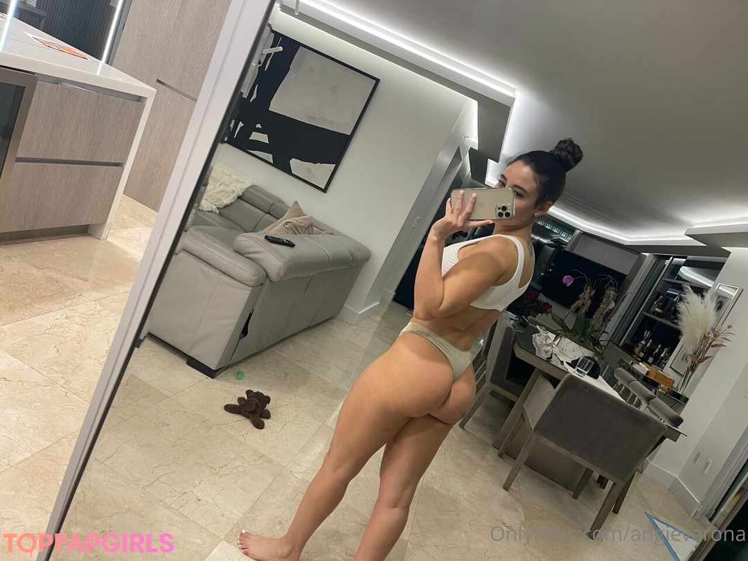 Nacktes geleaktes OnlyFans-Foto von Angie Varona #355
