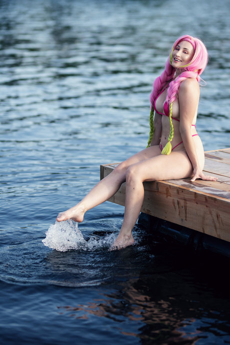 Holly Wolf