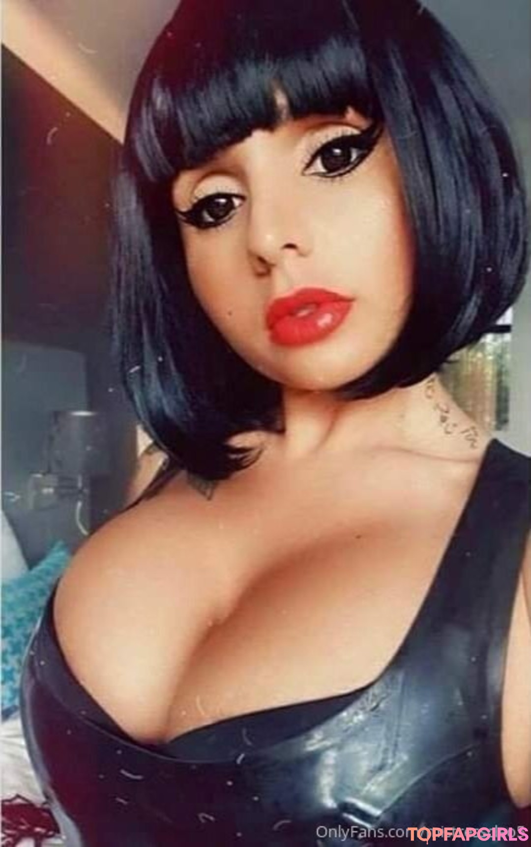 Nacktes geleaktes OnlyFans-Foto von Mistress Cleopatra #1