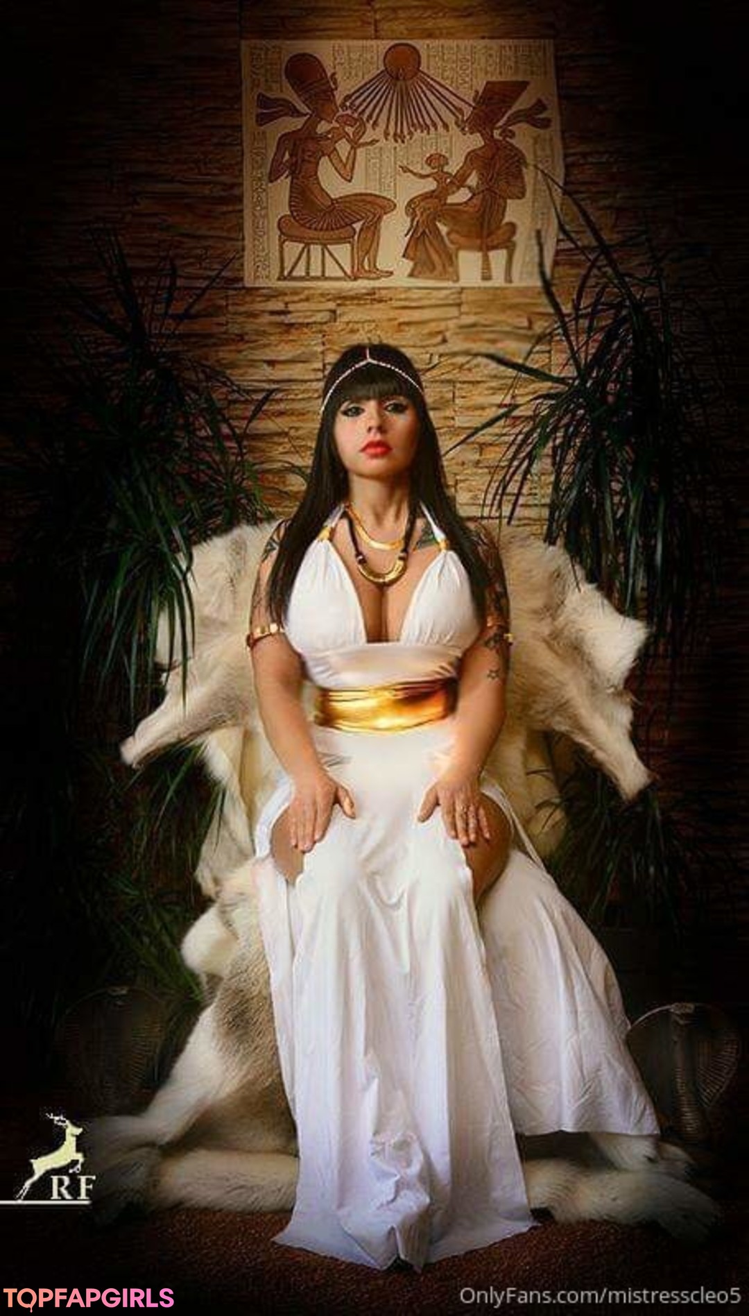 Nacktes geleaktes OnlyFans-Foto von Mistress Cleopatra #2