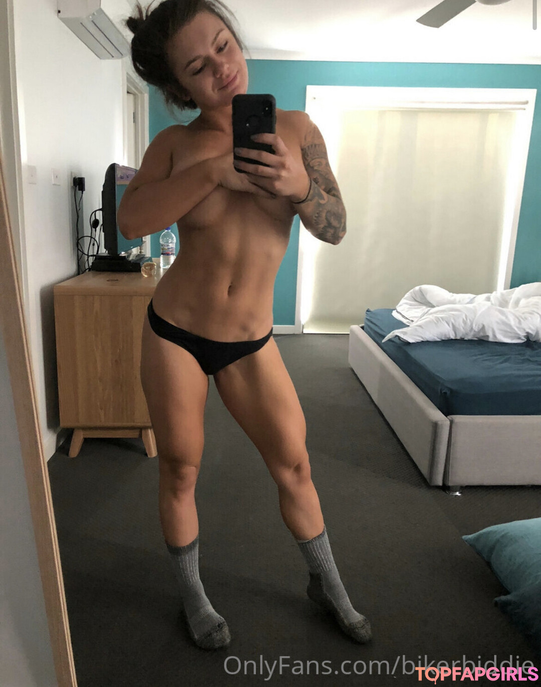 Nacktes geleaktes OnlyFans-Foto von Biker Biddie #81