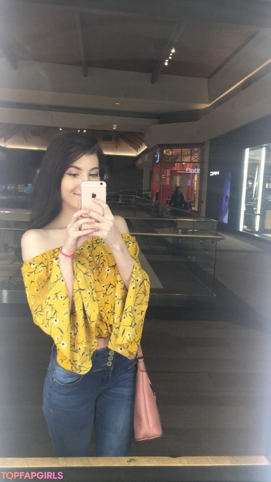 Nacktes geleaktes OnlyFans-Foto von Elizabeth Reed #702