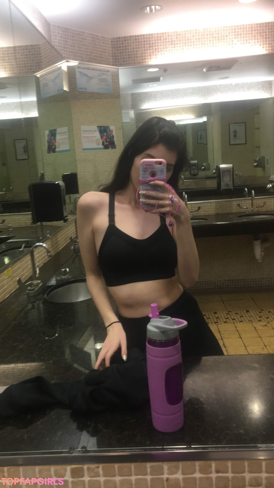 Nacktes geleaktes OnlyFans-Foto von Elizabeth Reed #1111
