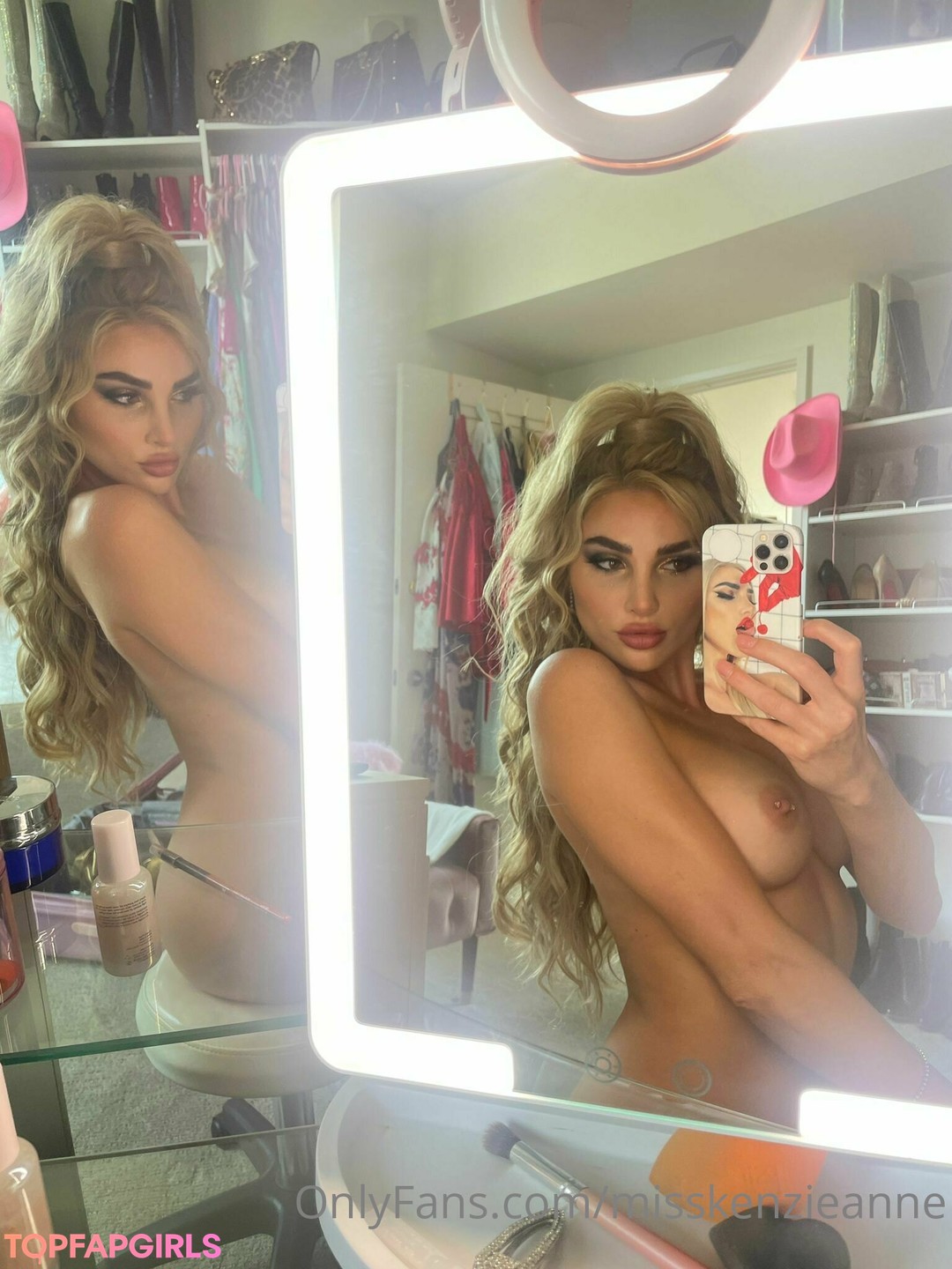 Nacktes geleaktes OnlyFans-Foto von Kenzie Anne #231