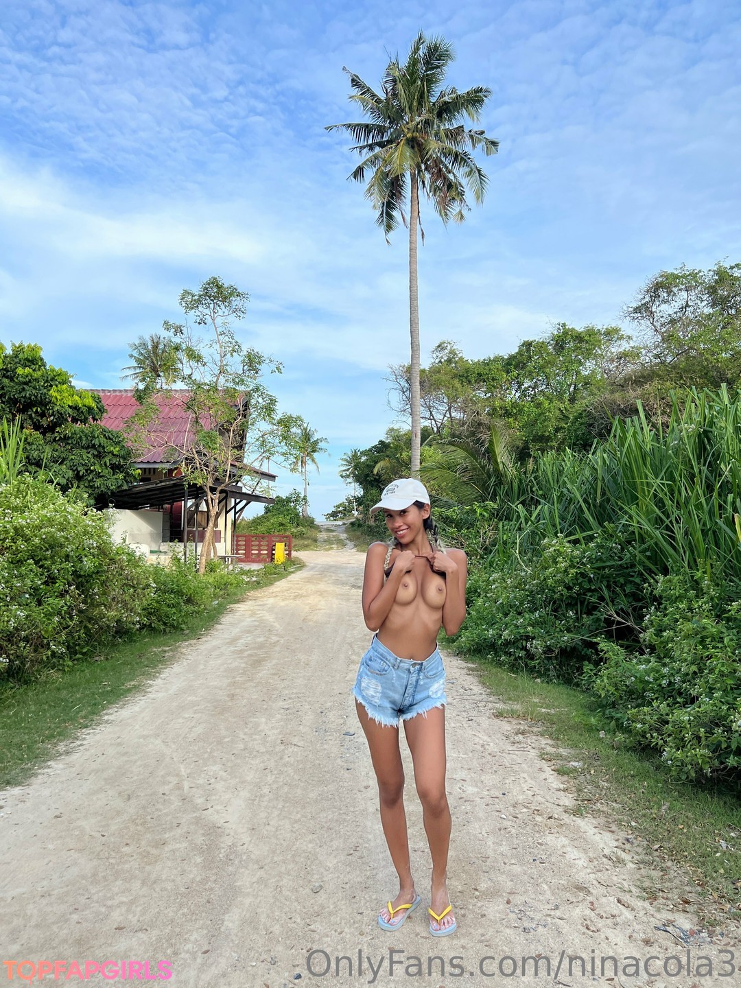 Nacktes geleaktes OnlyFans-Foto von Ninacola #106