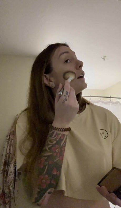 Nacktes geleaktes OnlyFans-Foto von Natashaskye