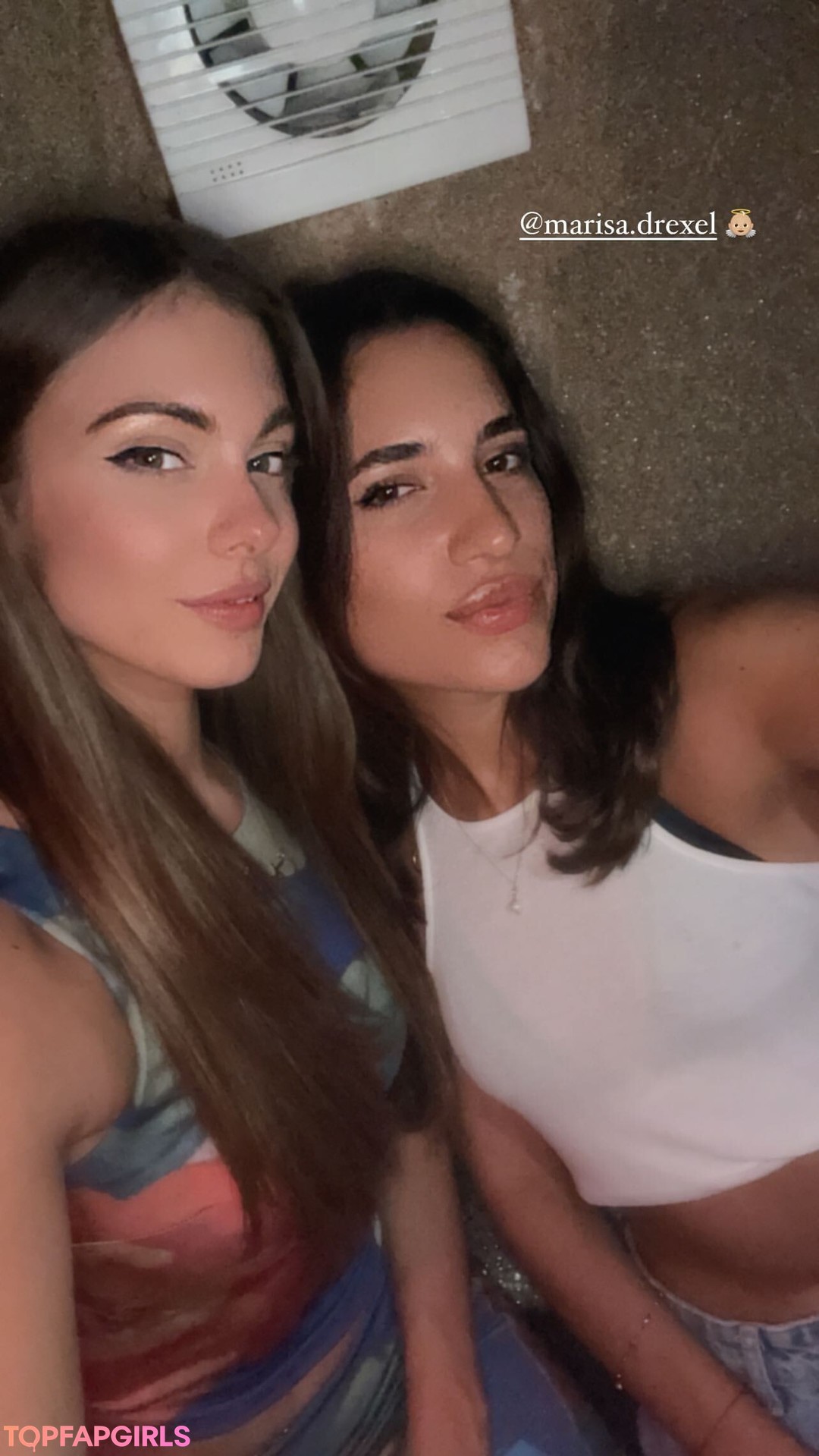Nacktes geleaktes OnlyFans-Foto von Carmella Rose #534