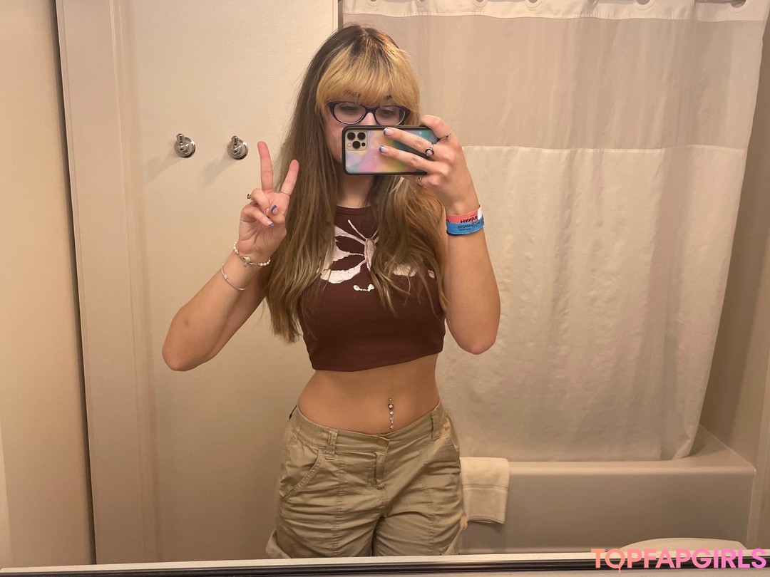 Nacktes geleaktes OnlyFans-Foto von Rowsvee #973