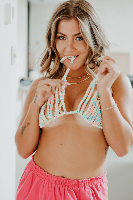 Tori_Deal