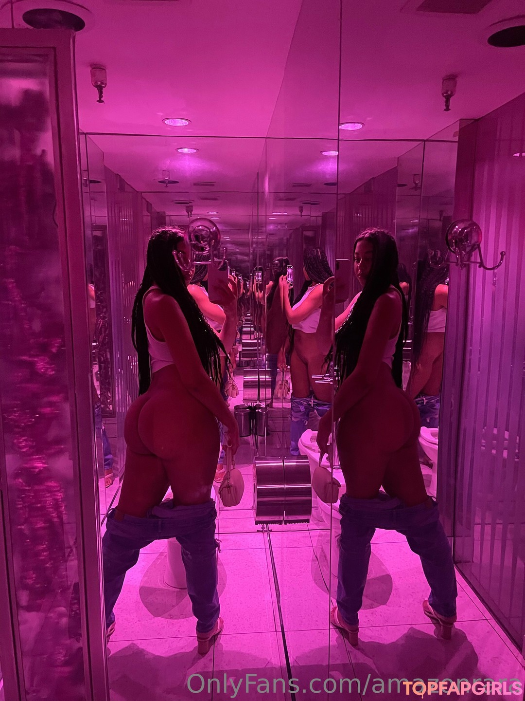 Nacktes geleaktes OnlyFans-Foto von Amazonrara #20