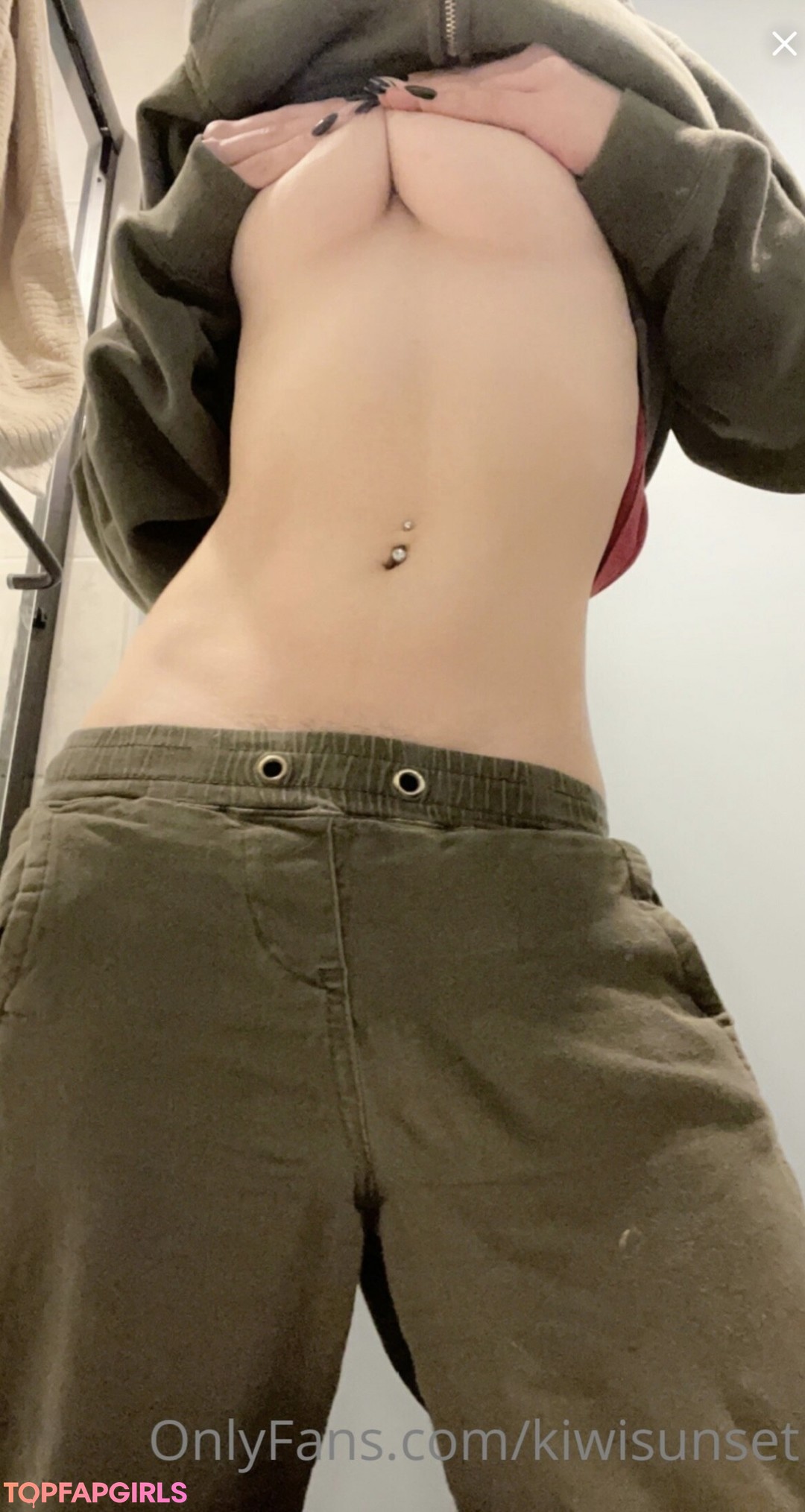 Nacktes geleaktes OnlyFans-Foto von Kiwi Sunset #893