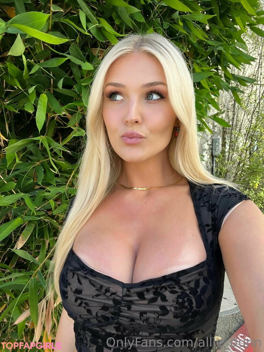 Nacktes geleaktes OnlyFans-Foto von Alliedunn #908