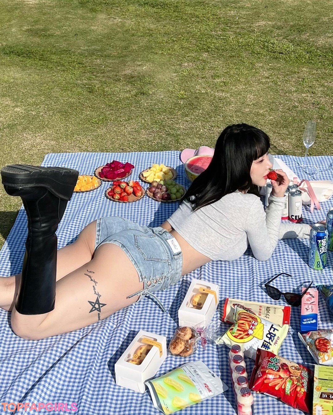 Nacktes geleaktes OnlyFans-Foto von Hitomi Songyuxin #397