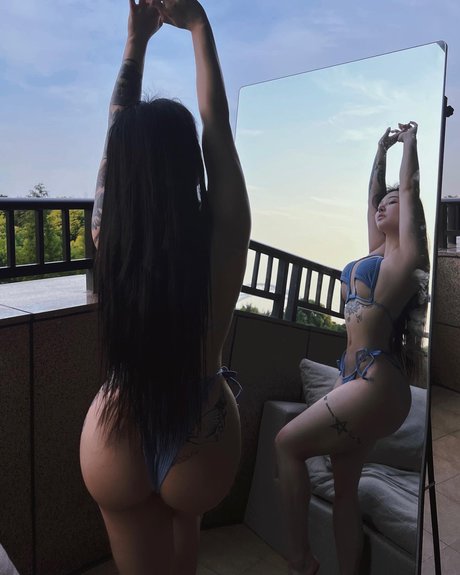 Nacktes geleaktes OnlyFans-Foto von Hitomi Songyuxin