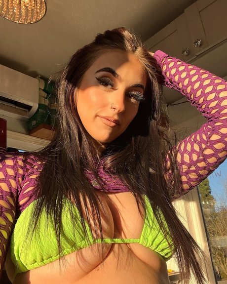Nacktes geleaktes OnlyFans-Foto von Layla Vee