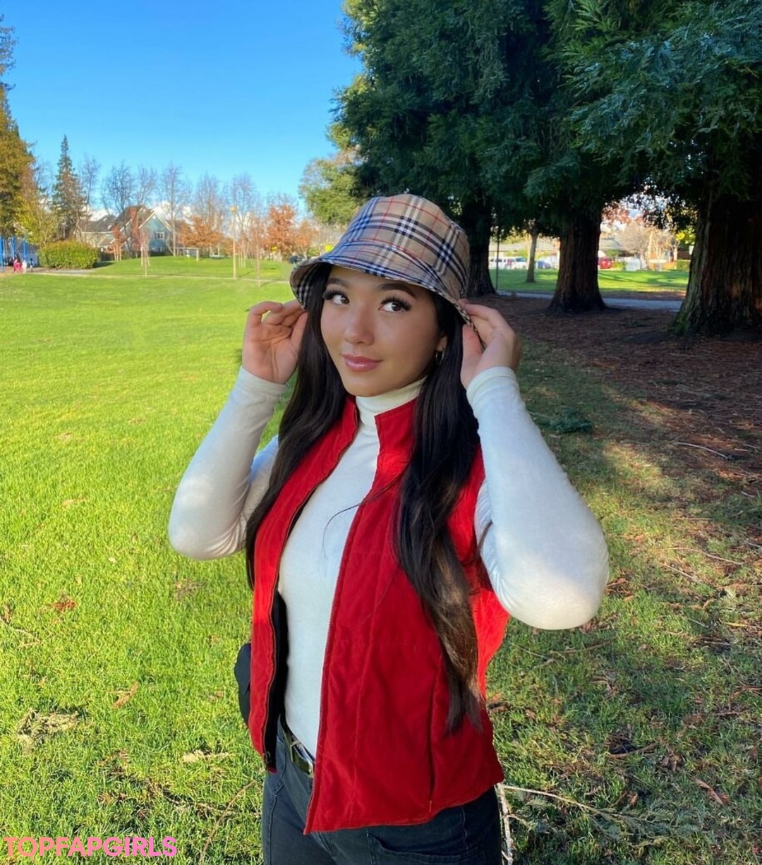 Nacktes geleaktes OnlyFans-Foto von Eliza Chau #326
