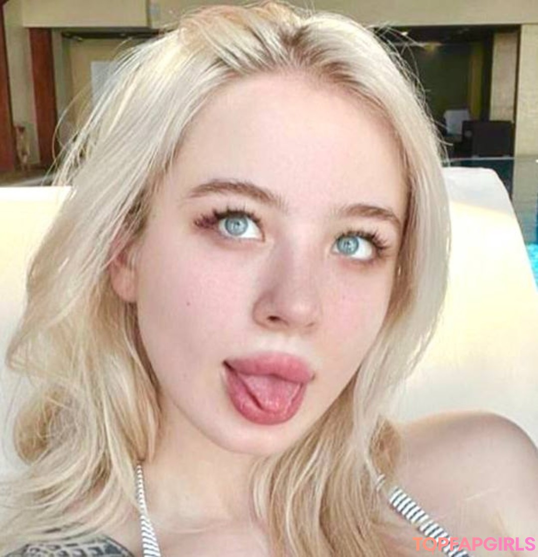 Nacktes geleaktes OnlyFans-Foto von Milla Royce #40