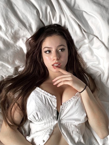 Sierra Cabot