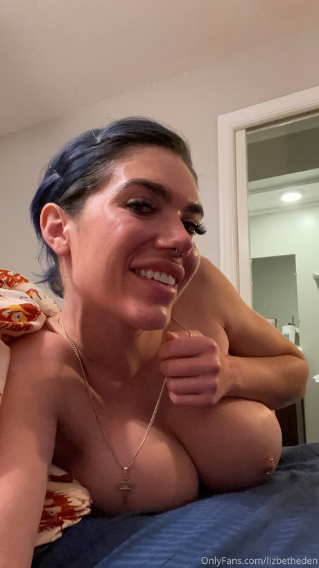 Nacktes geleaktes OnlyFans-Foto von Lizbeth Eden