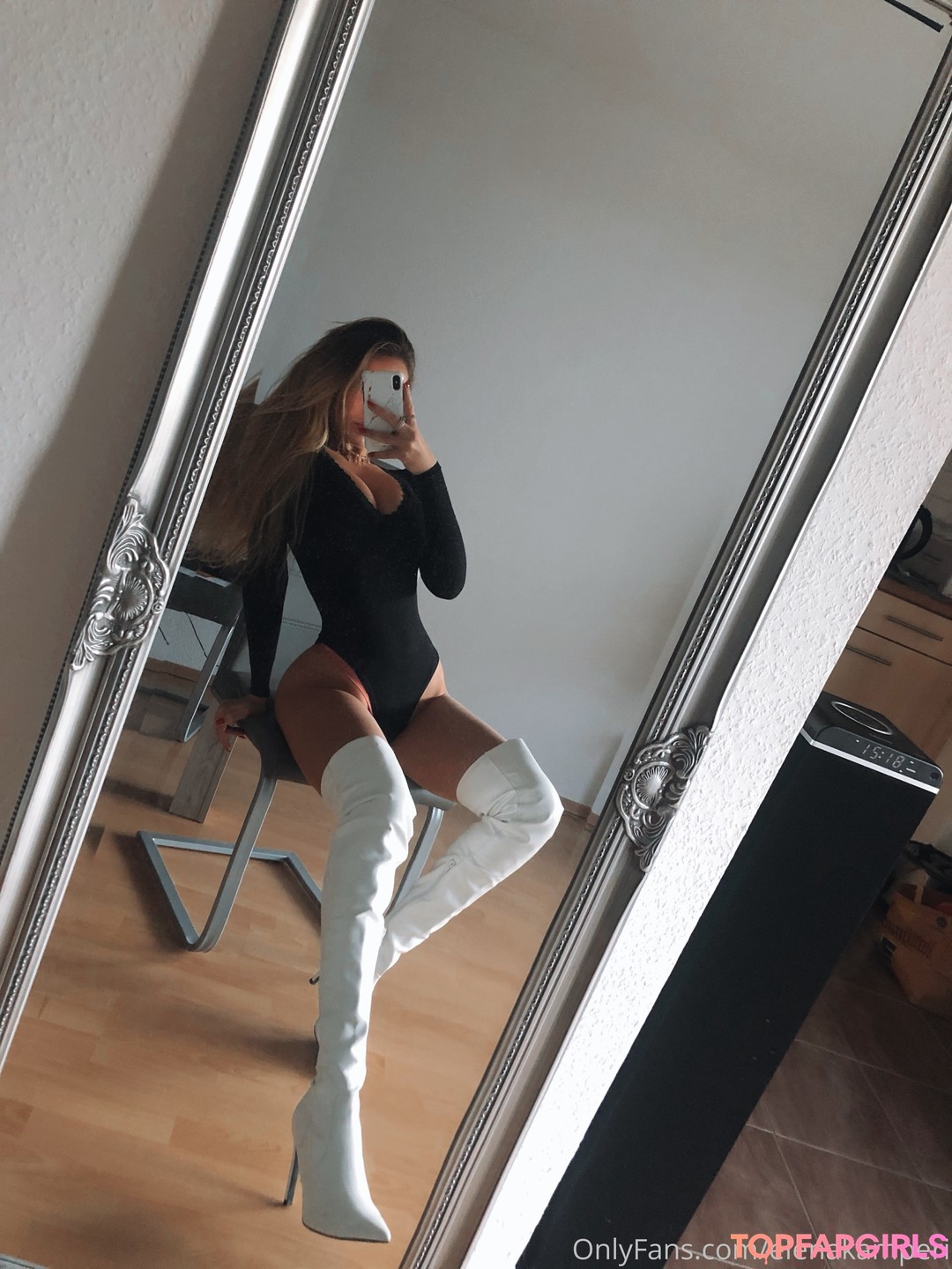 Nacktes geleaktes OnlyFans-Foto von Elena Kamperi #160