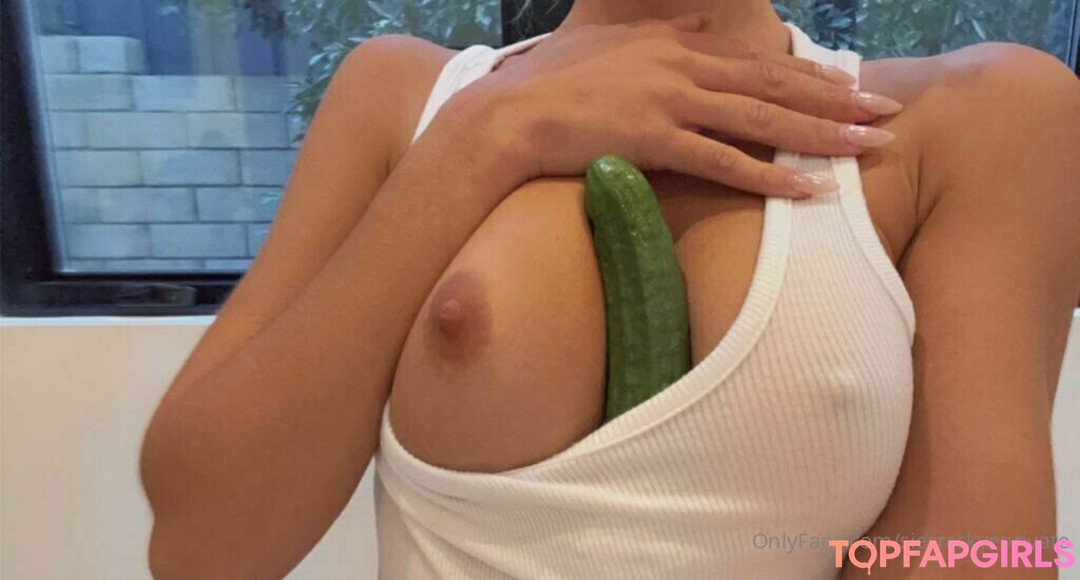 Nacktes geleaktes OnlyFans-Foto von Sierra Skye #1