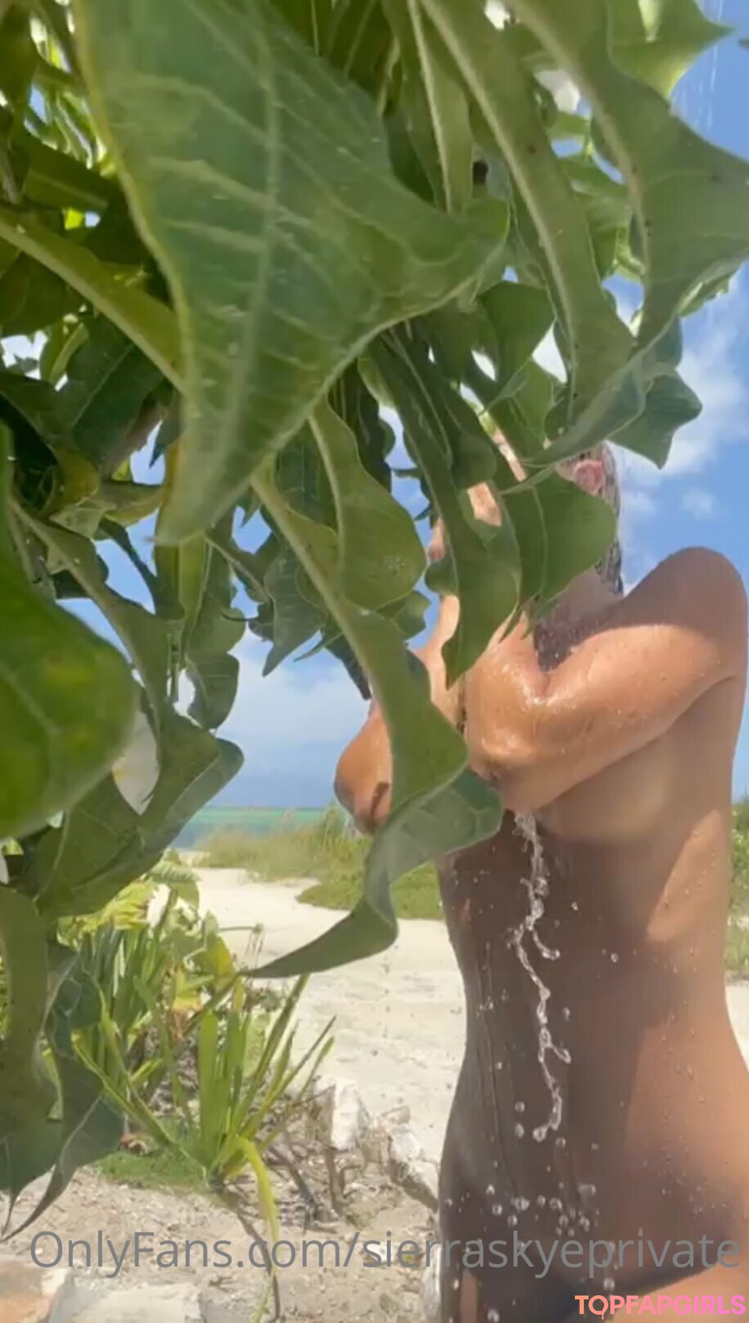 Nacktes geleaktes OnlyFans-Foto von Sierra Skye #67