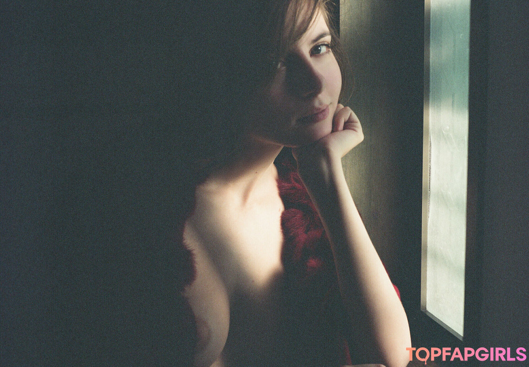 Nacktes geleaktes OnlyFans-Foto von Liara Roux #664