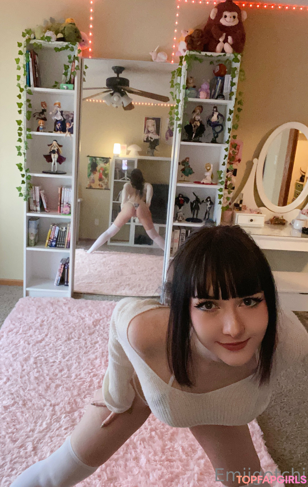 Nacktes geleaktes OnlyFans-Foto von Emiigotchi #452