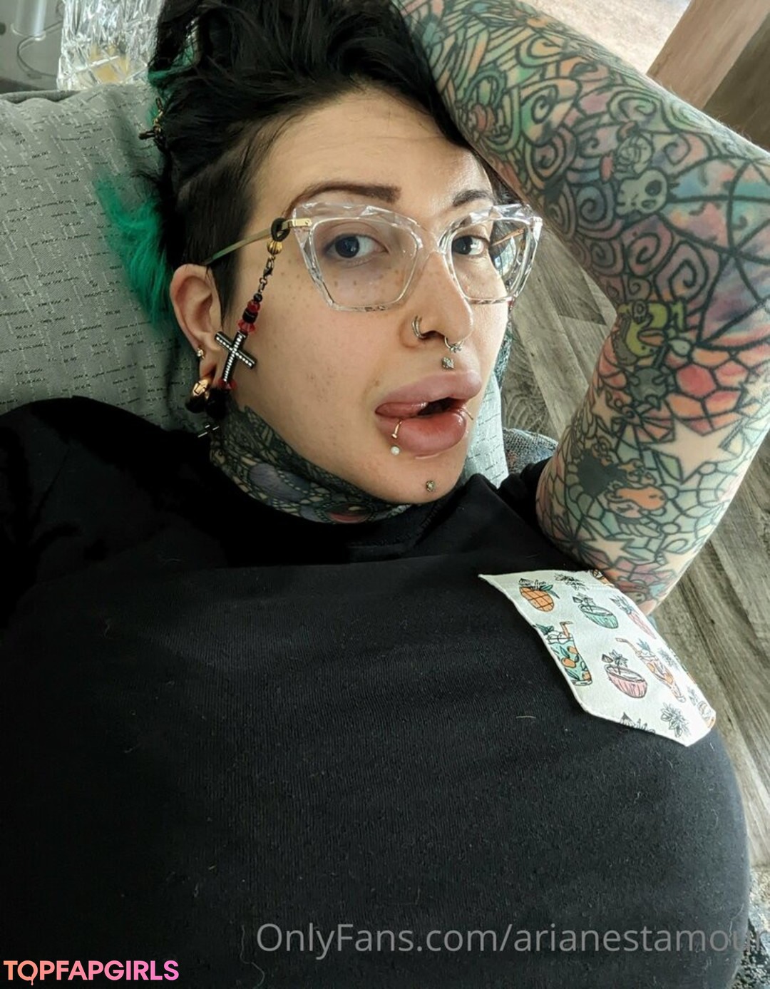Nacktes geleaktes OnlyFans-Foto von Ariane Saint Amour #2104