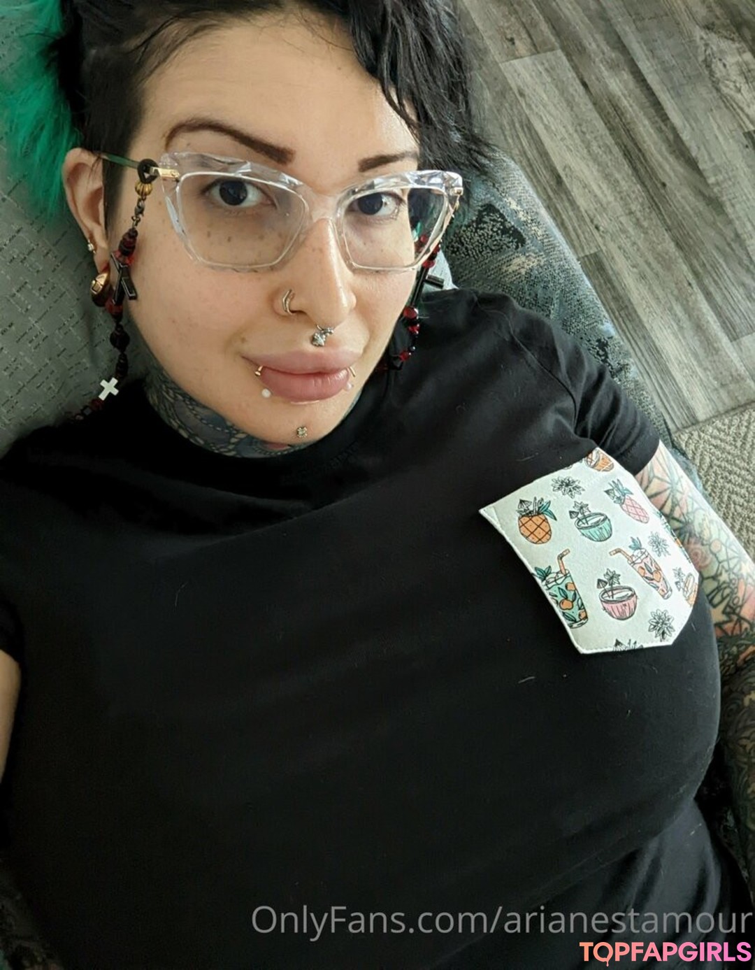 Nacktes geleaktes OnlyFans-Foto von Ariane Saint Amour #2108