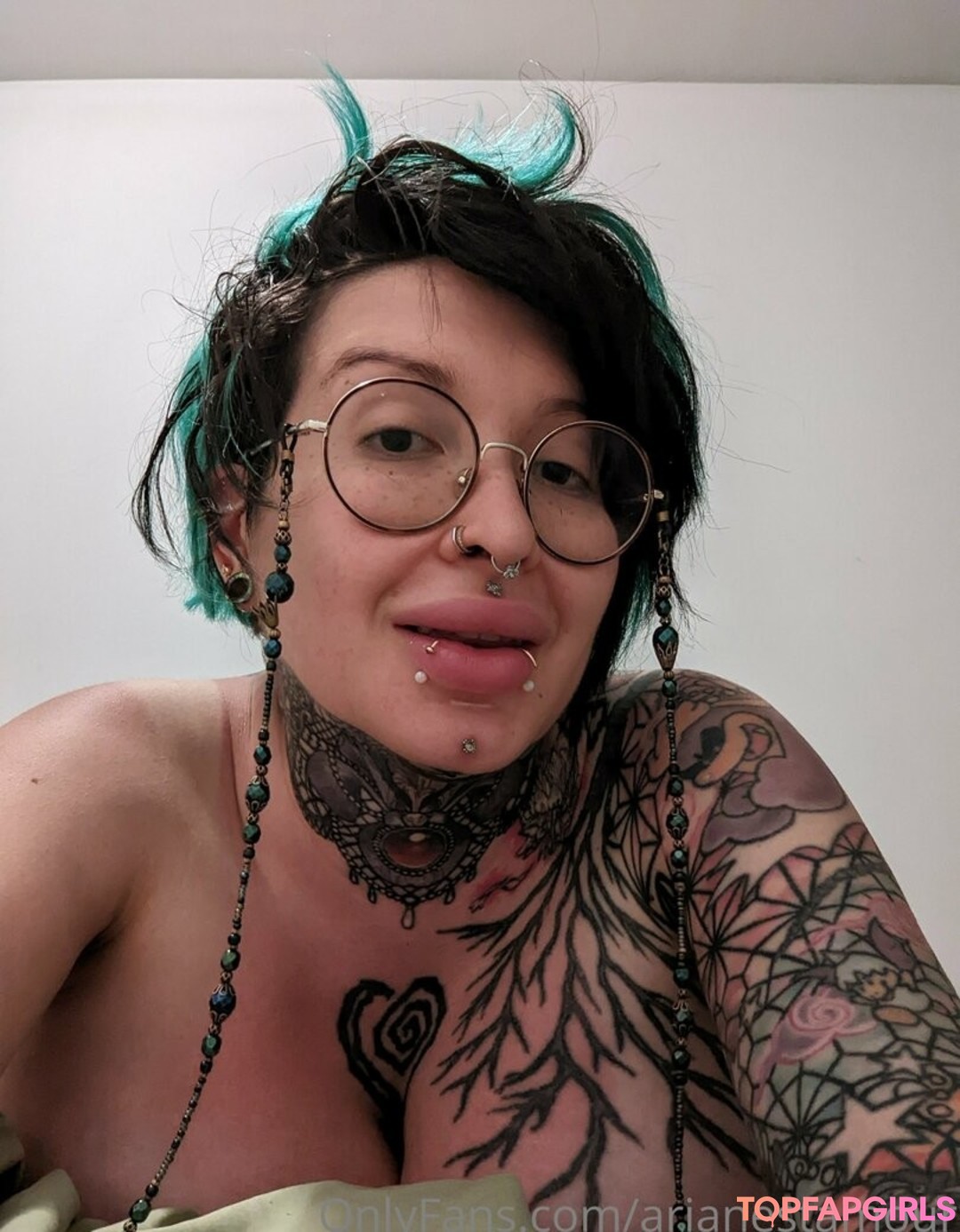 Nacktes geleaktes OnlyFans-Foto von Ariane Saint Amour #2169