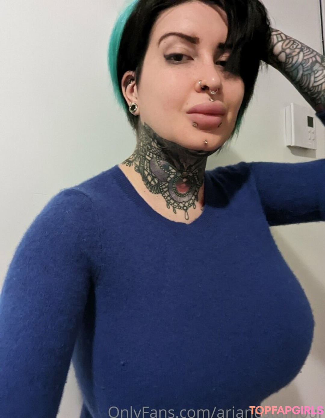 Nacktes geleaktes OnlyFans-Foto von Ariane Saint Amour #2197