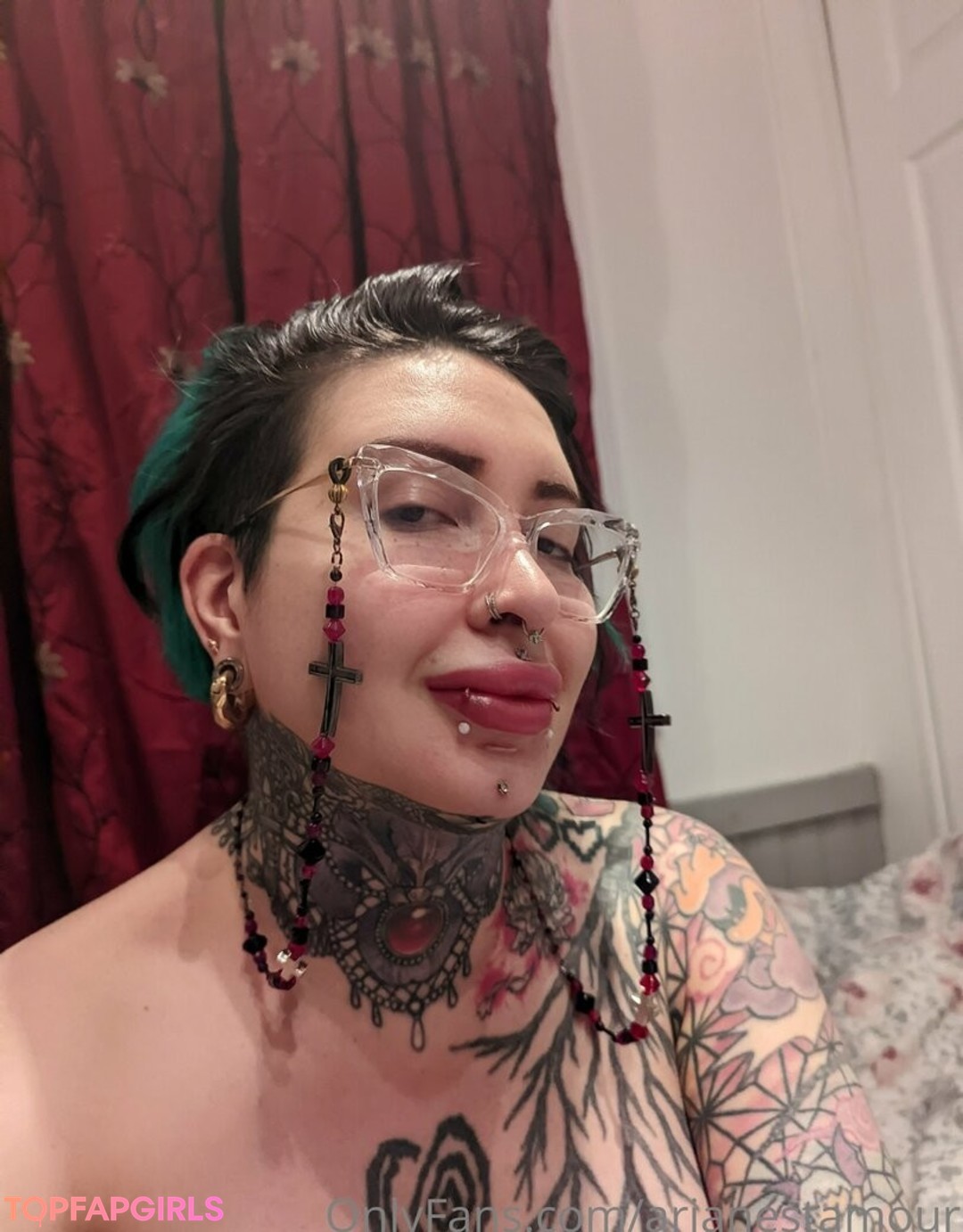 Nacktes geleaktes OnlyFans-Foto von Ariane Saint Amour #2220