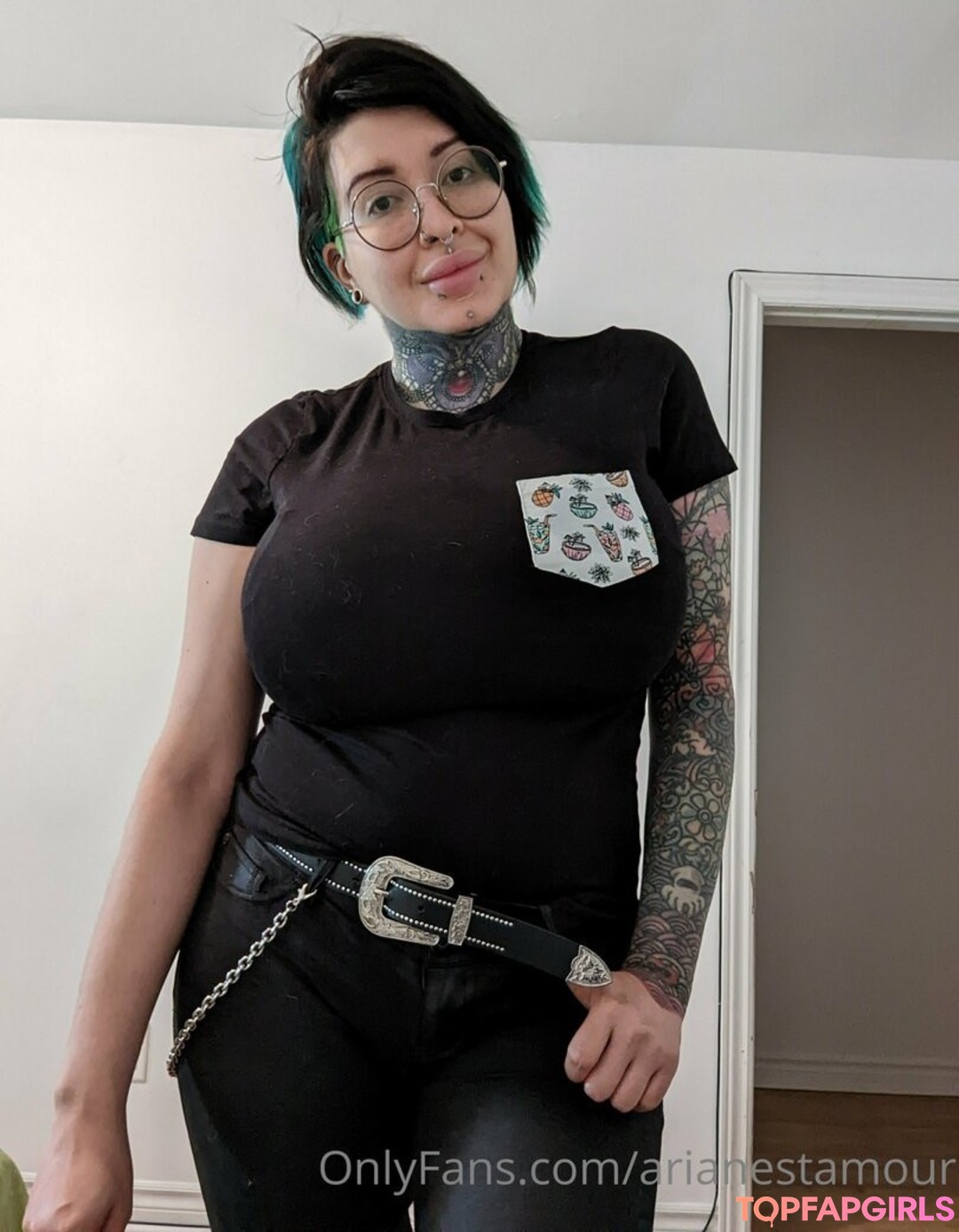 Nacktes geleaktes OnlyFans-Foto von Ariane Saint Amour #2325