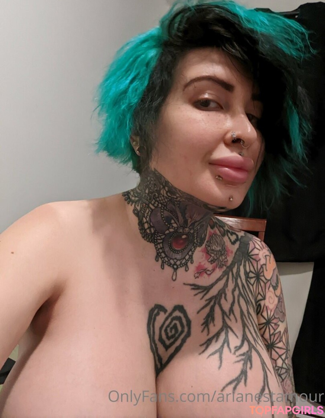 Nacktes geleaktes OnlyFans-Foto von Ariane Saint Amour #2445