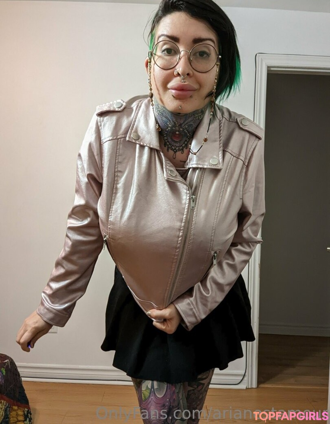 Nacktes geleaktes OnlyFans-Foto von Ariane Saint Amour #2489