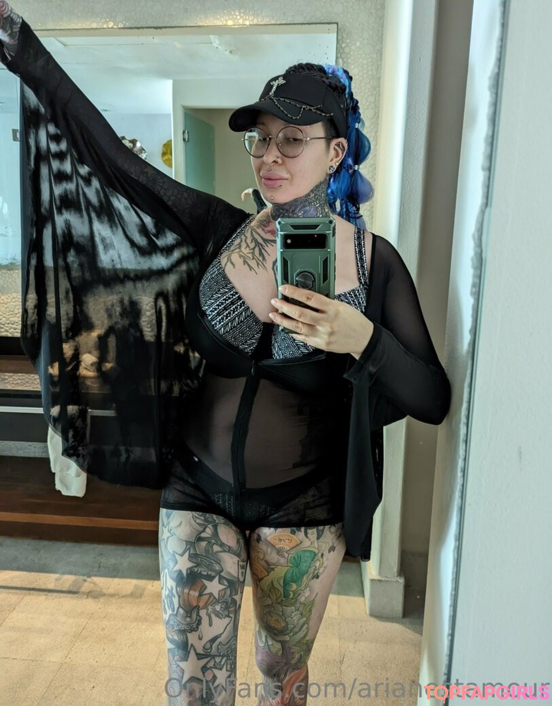 Nacktes geleaktes OnlyFans-Foto von Ariane Saint Amour #2758