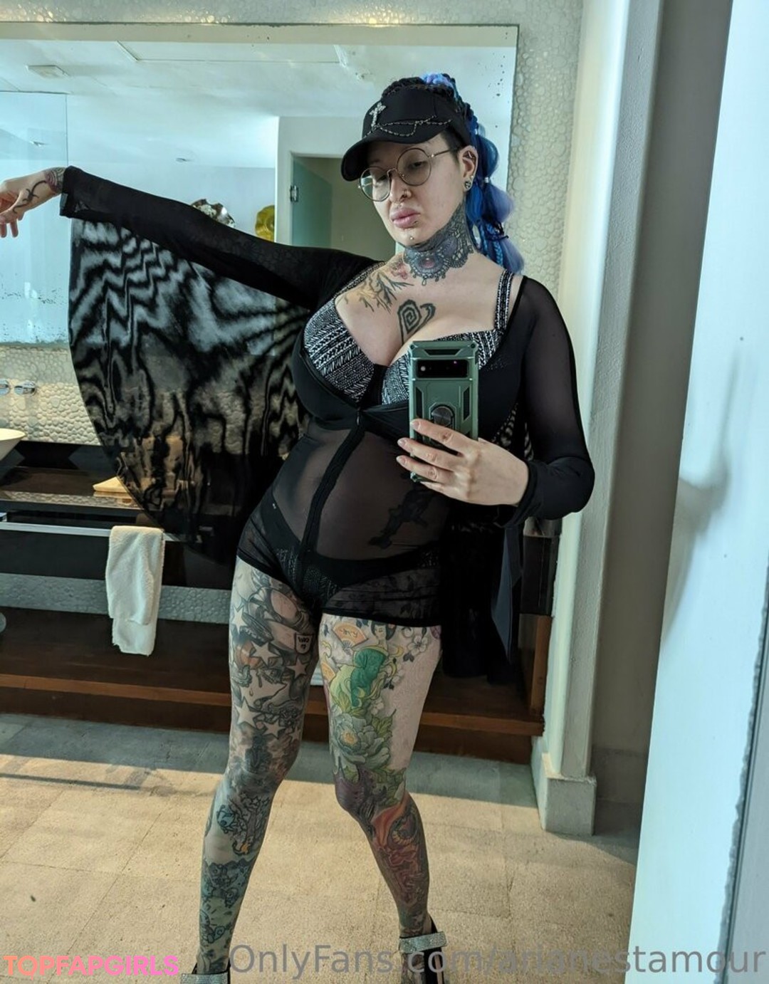 Nacktes geleaktes OnlyFans-Foto von Ariane Saint Amour #2761
