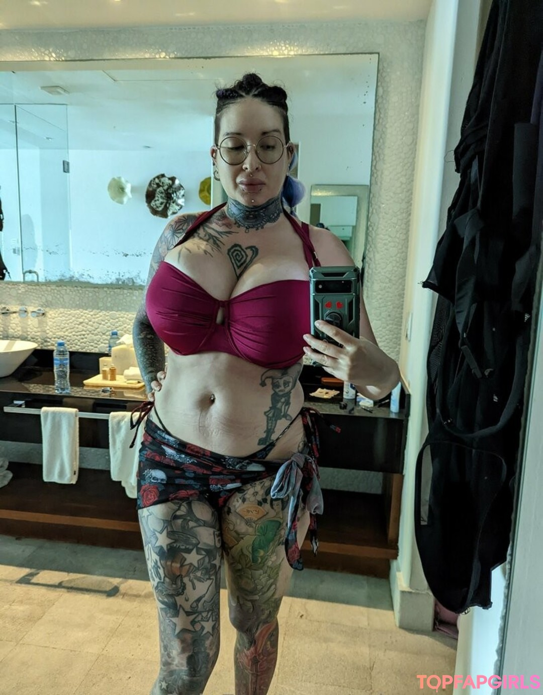 Nacktes geleaktes OnlyFans-Foto von Ariane Saint Amour #2775