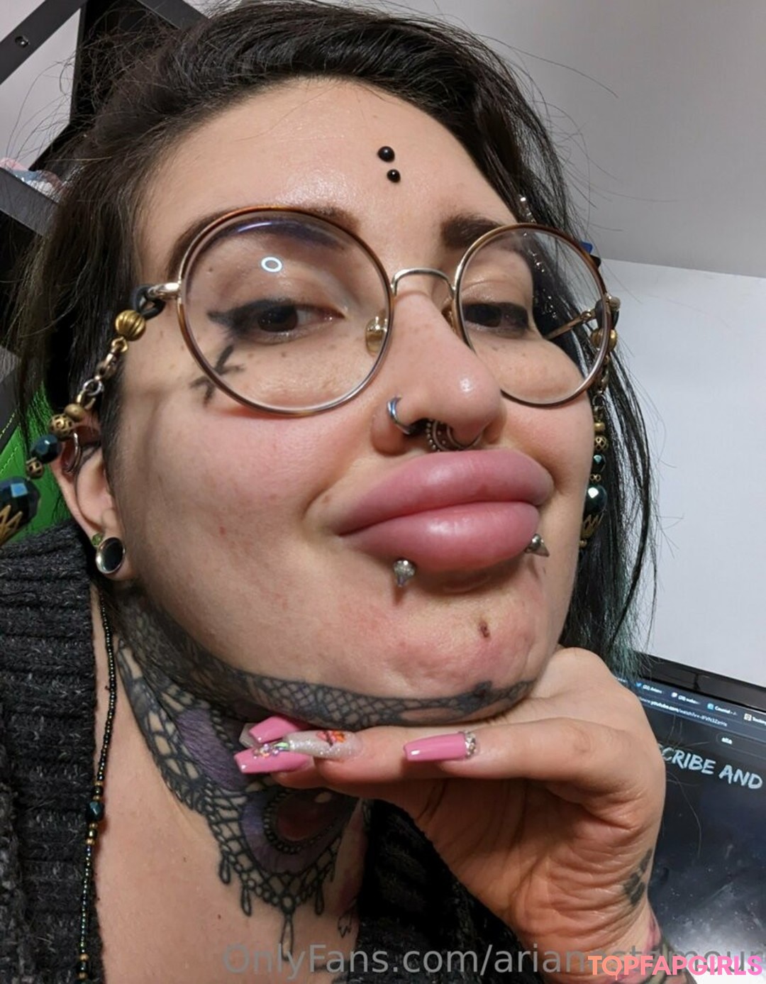 Nacktes geleaktes OnlyFans-Foto von Ariane Saint Amour #2875