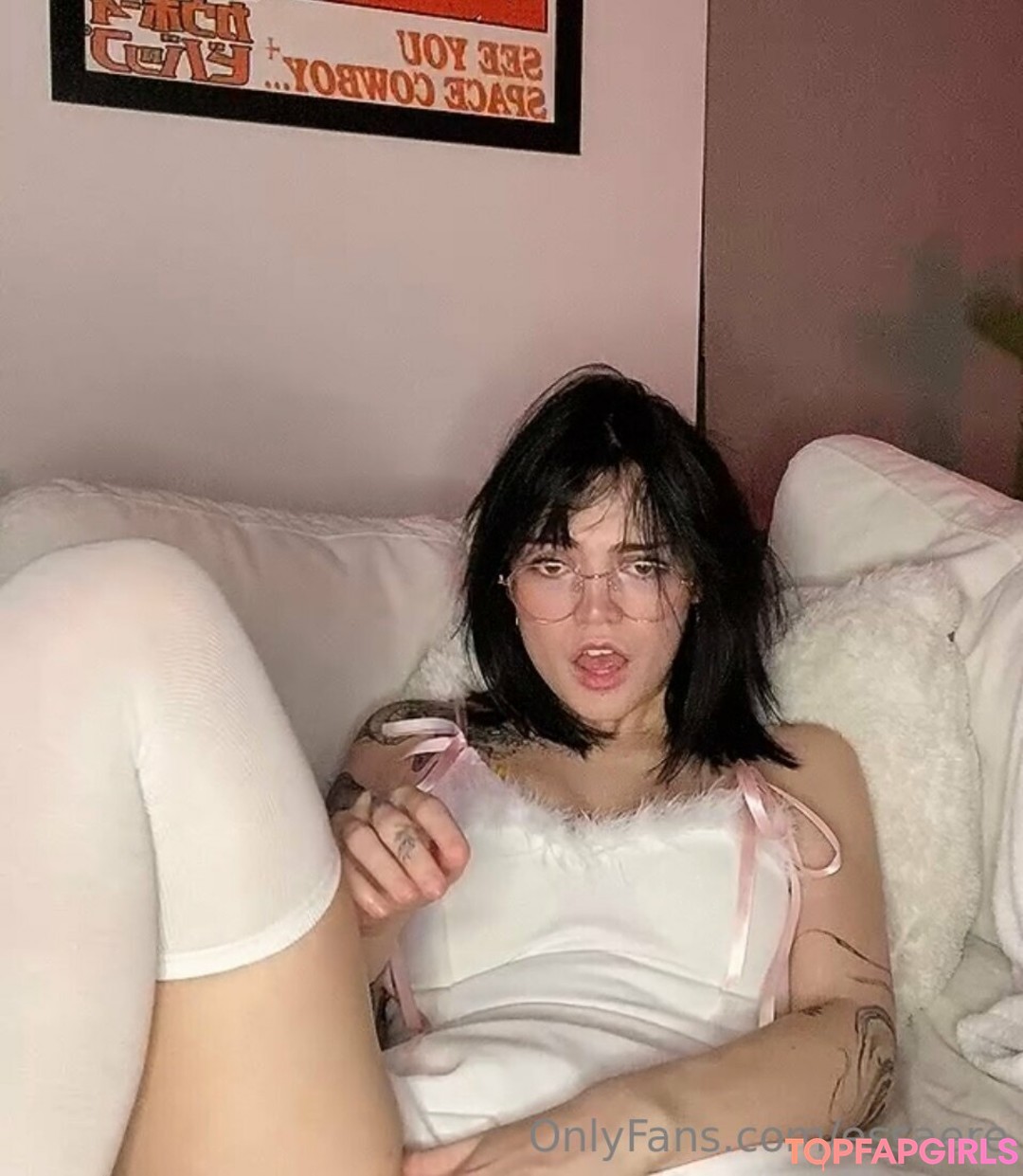 Nacktes geleaktes OnlyFans-Foto von Essaere #382