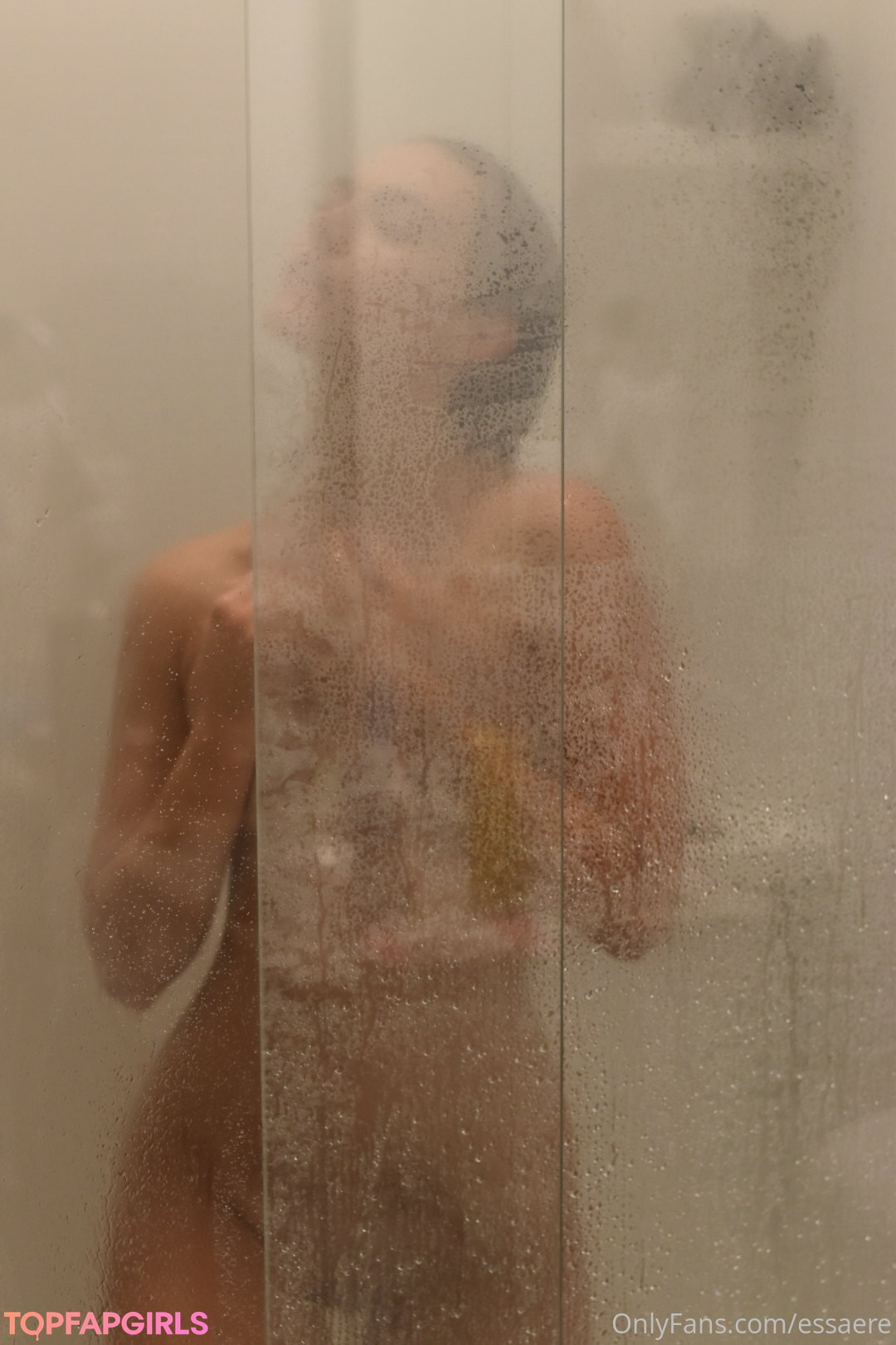 Nacktes geleaktes OnlyFans-Foto von Essaere #9